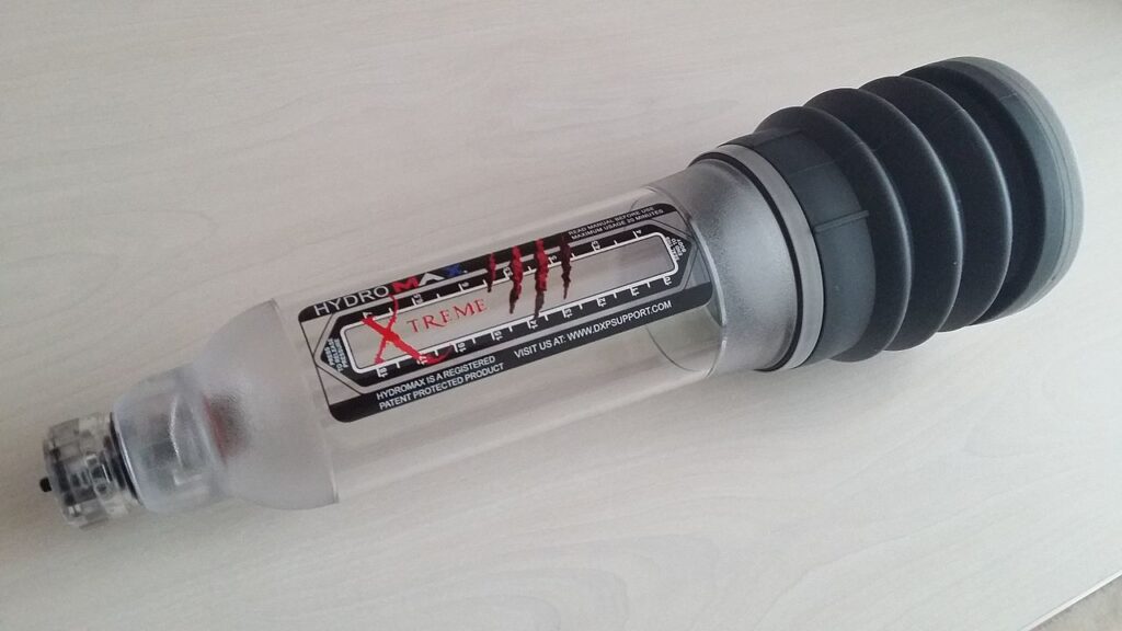 Bathmate Hydromax Xtreme penis pump.